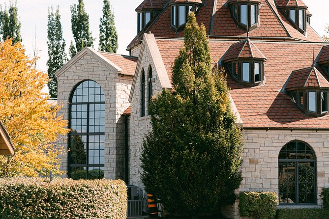 1 Hour Private Vineyard Dome Experience in Niagara-on-the-Lake - Should you book the Konzelmann dome tasting?