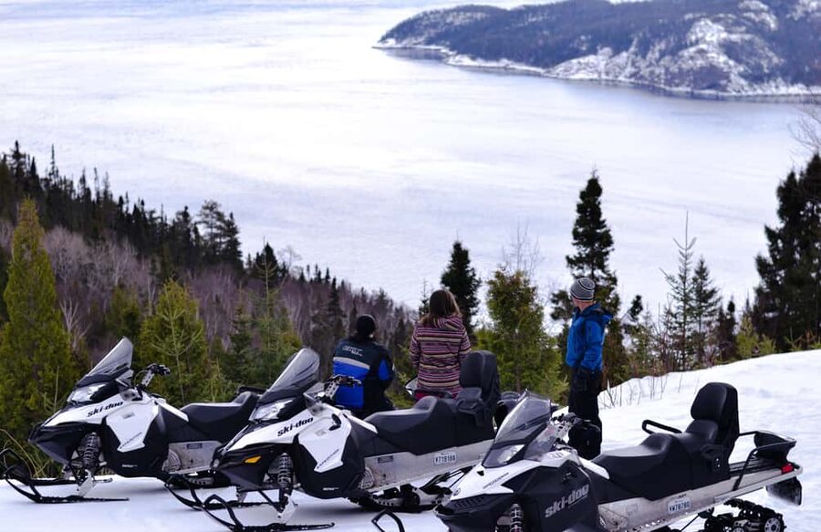 15 min. Tadoussac: Snowmobile Expedition in Saguenay Fjord - Leaving the base and finding your rhythm