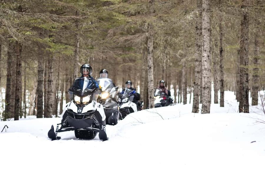 15 min. Tadoussac: Snowmobile Expedition in Saguenay Fjord - The guides and the human side of the outing