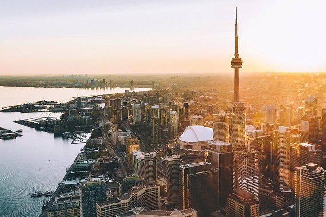 20 km Helicopter Tour over Toronto - Price and what the short flight is worth