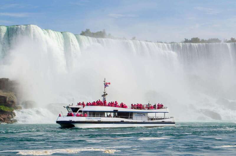 All inclusive Niagara Sightseeing Tour From Niagara Falls - Starting with Horseshoe Falls at Table Rock