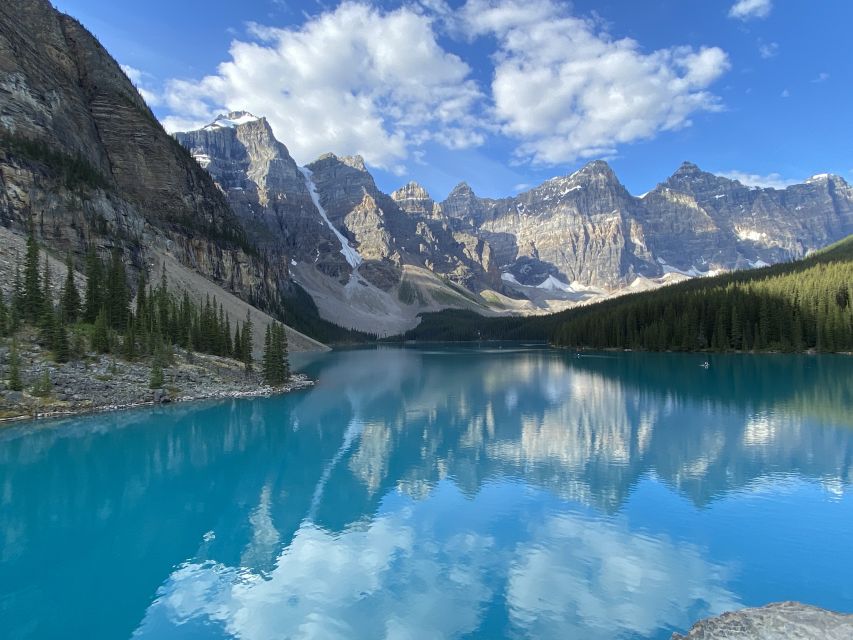 All-Inclusive Private Banff Tour with Hotel Transfer - Moraine Lake and the 90-minute pause