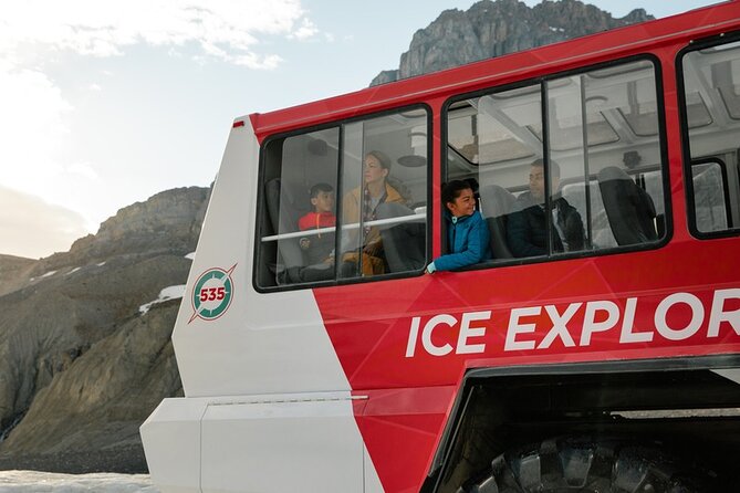 Along Icefields Parkway: Peyto Lake, Bow Lake & Columbia Icefield - Banff National Park puts the scenery in context
