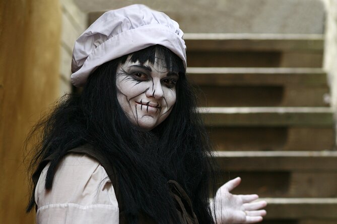 Animated Crime Walking Tour in Old Quebec - A crime tour with theatrical bite