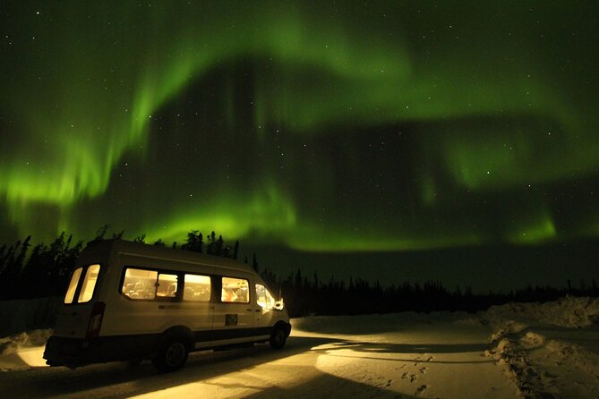 Aurora Hunting Tours - Small groups, vehicles, and the long night