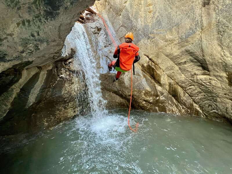 Banff: Beginner Canyoning Half-Day Tour - Booking details that affect your day