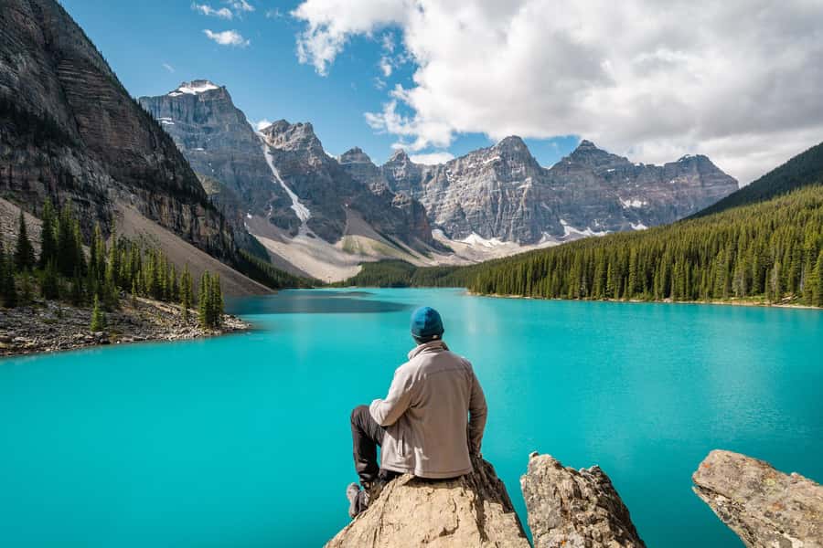 Banff/Canmore: Moraine Lake 1.5h & Lake Louise Half-Day Tour - Choosing a Canmore or Banff departure