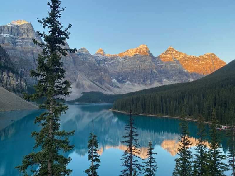 Banff/Canmore: Sunrise at Moraine Lake w/ Lake Louise Option - Guides make the difference on an early tour