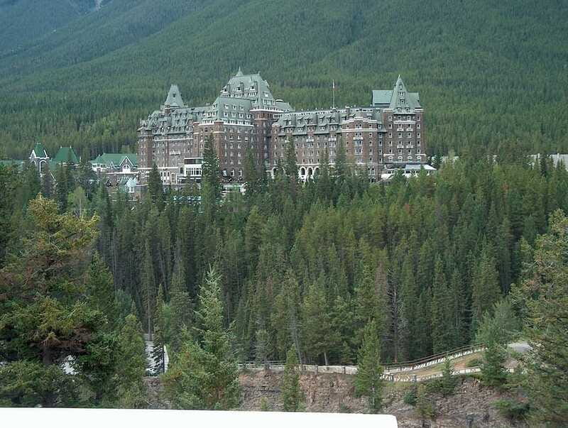 Banff: Castle Food Experience at Banff Springs Hotel - Hallways, photo archives, and the story of the hotel