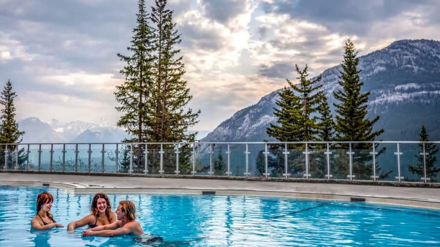 Banff: Gondola, Hot Springs, Bow falls & Three lakes tour - Starting from Calgary, Canmore, or Banff
