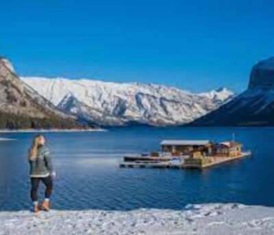 Gondola, Hot Springs, Bow falls & Three lakes tour
