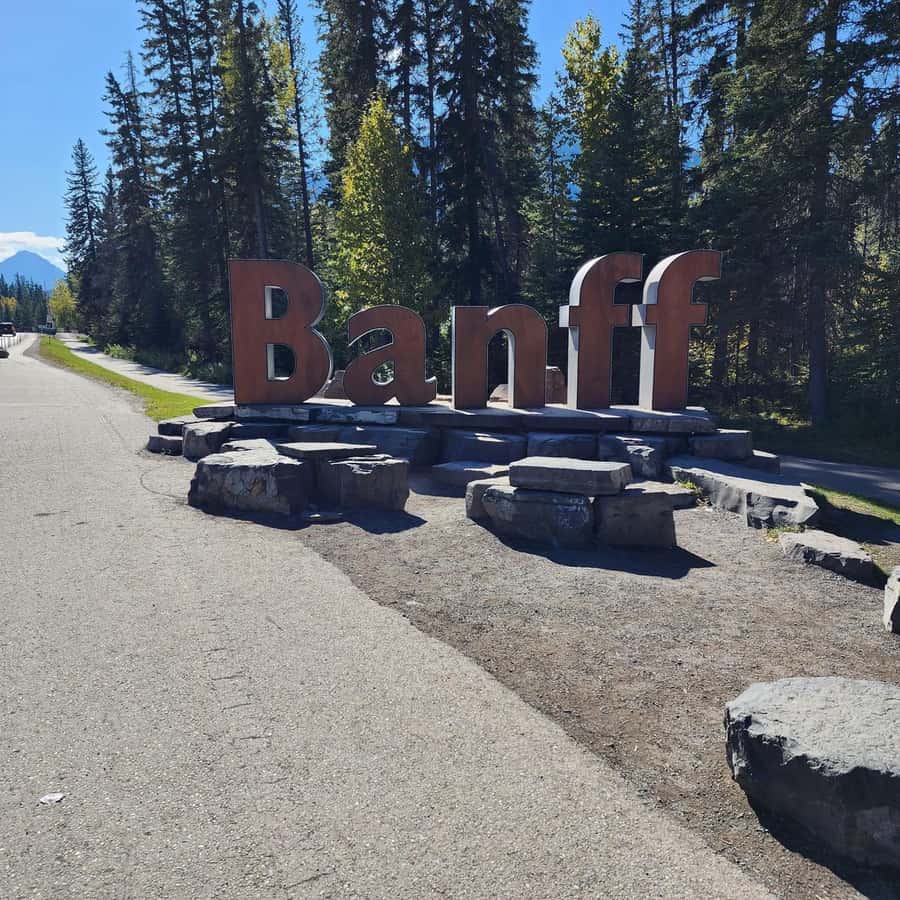 Banff: Gondola, Hot Springs, Bow falls & Three lakes tour - Bow Falls and Surprise Corner