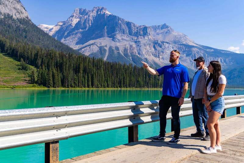 Banff: Grizzly Bear Refuge Tour with Lunch - The morning pickup from Banff