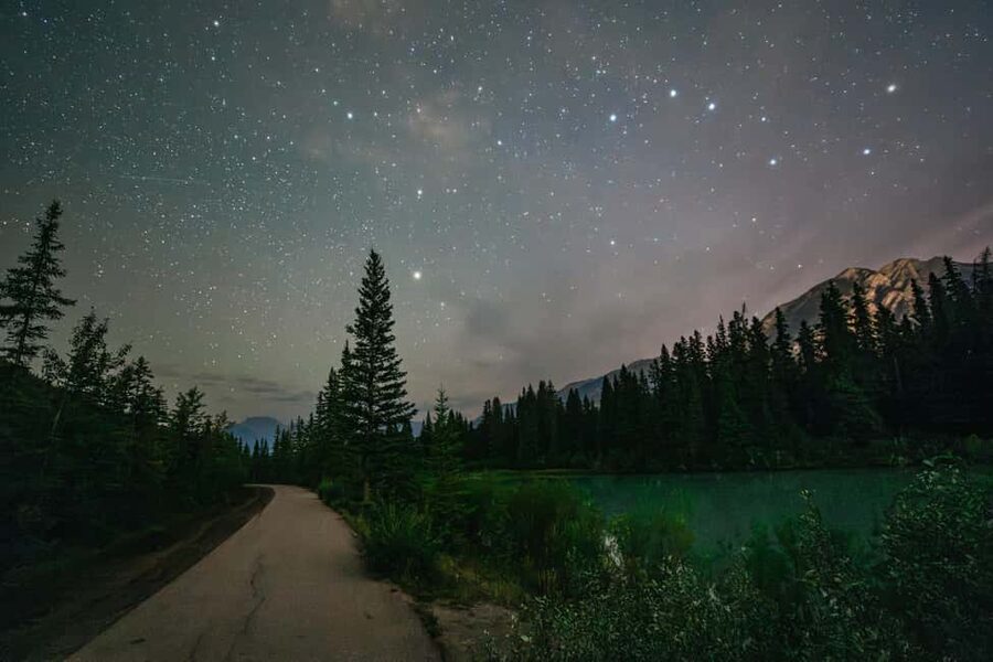 Banff: Guided Sunset and Stargazing Tour - Practical tips for a better night