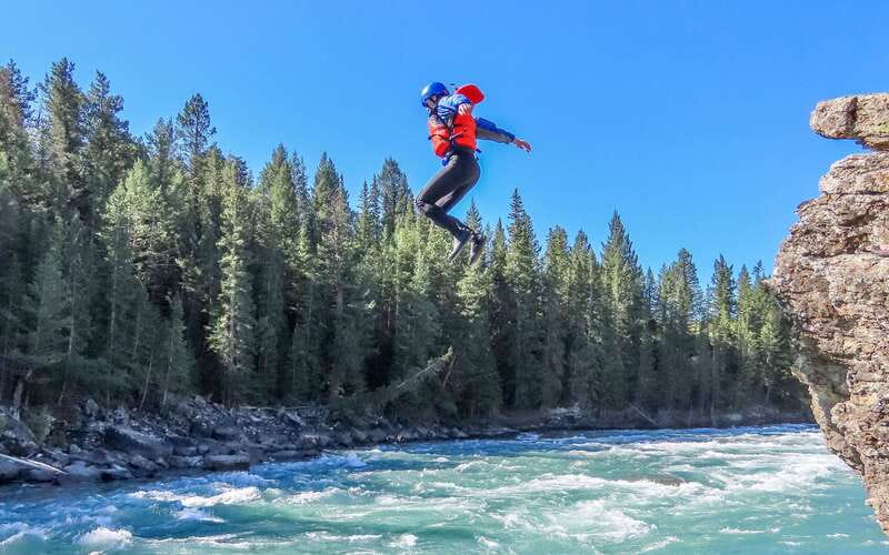 Banff: Horseshoe Canyon Whitewater Rafting Tour - From the River Base to the put-in point