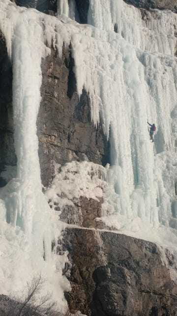 Banff: Introduction to Ice Climbing for Beginners - What to pack for a better day on the ice