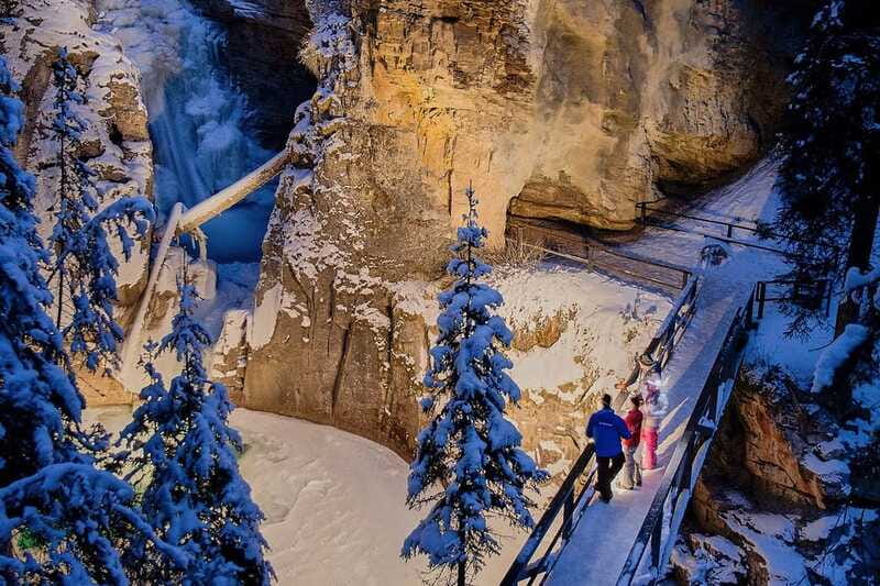Banff: Johnston Canyon Evening Icewalk - Practical booking advice for a smooth outing