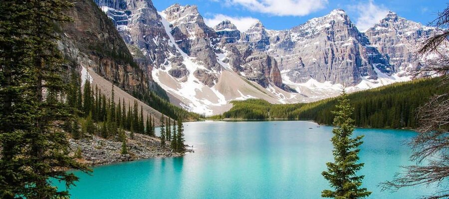 Banff: Lake Louise,Emerald & Johnston Canyon+5More - Key points at a glance