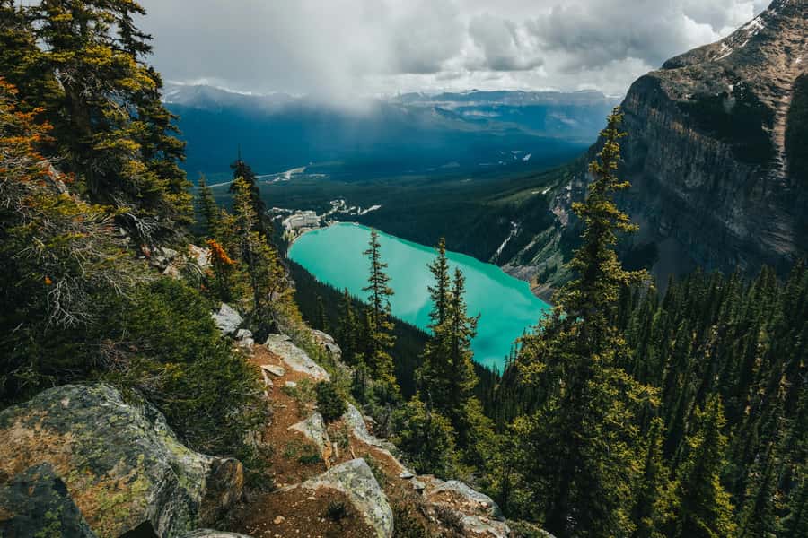 Banff: Lake Louise,Lake Minnewanka,Emerald Lake & Banff Town - Lake Louise gives the day its famous opening