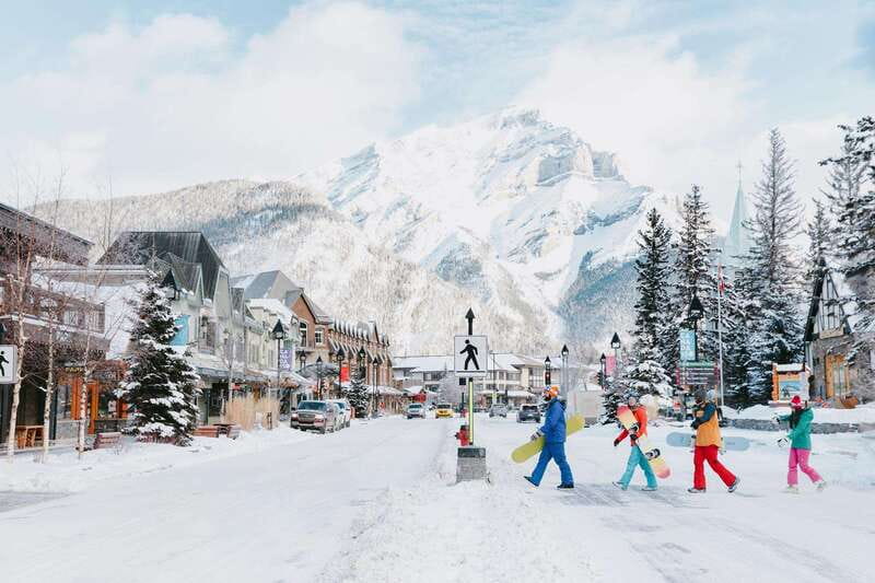 Banff, Lake Louise, Marble Canyon & Yoho National Parks Tour - Emerald Lake: a quick look at Yoho National Park