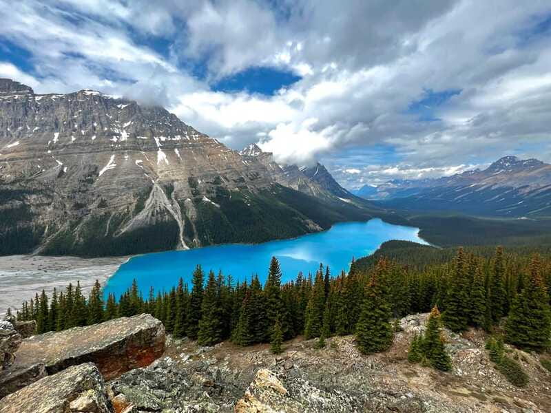 Banff - Lake Louise Moraine Lake and Icefields Parkway Tour - Moraine Lake, one of the day’s biggest rewards