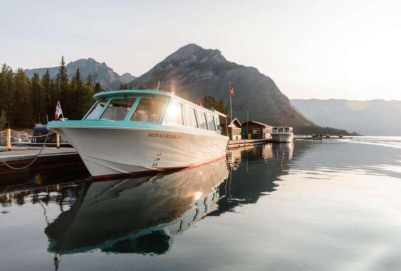 Banff: Lake Minnewanka Cruise - Boarding the one-hour cruise
