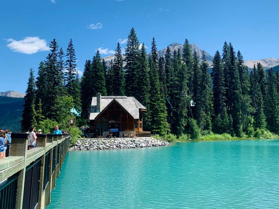 Banff: Moraine Lake, Lake Louise, Emerald Lake and Yoho Trip - Emerald Lake, Yoho’s Quieter Counterpoint