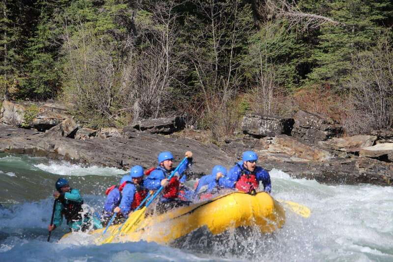 Banff: Morning Whitewater Rafting Tour in Horseshoe Canyon - Finishing the river run and returning to base