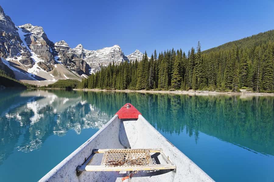 Banff Town: Gondola, Lake Louise, Moraine, Cave and Basin - Key points at a glance