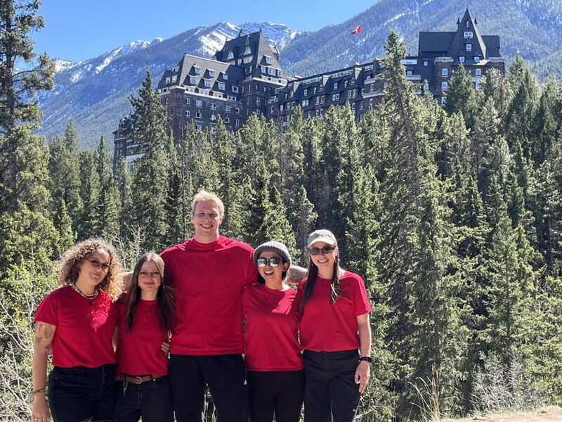 Banff Town: Guided Town Walking Tour with Snack - Choosing the right time in your Banff visit