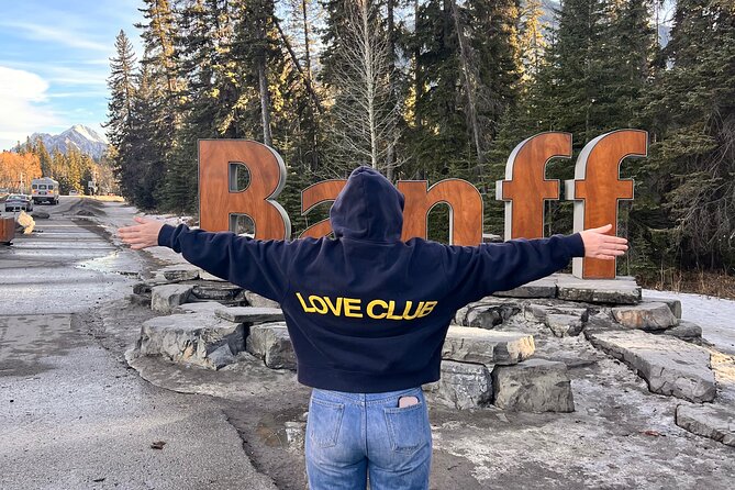 Banff Town ,Lake Louise, Moraine , Emerald & Johnston Canyon Tour - What the $112.65 price really buys