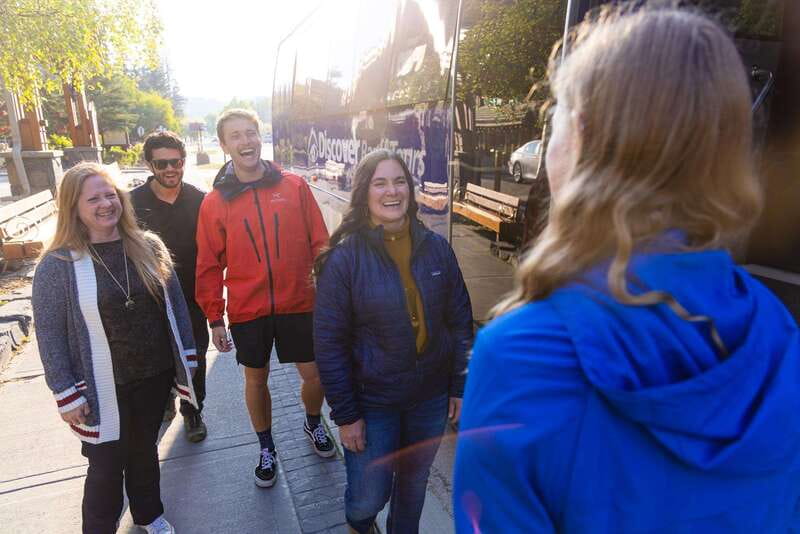 Banff: Wildlife and Sightseeing Minibus Tour - Why this 7:55 AM to late-morning route works