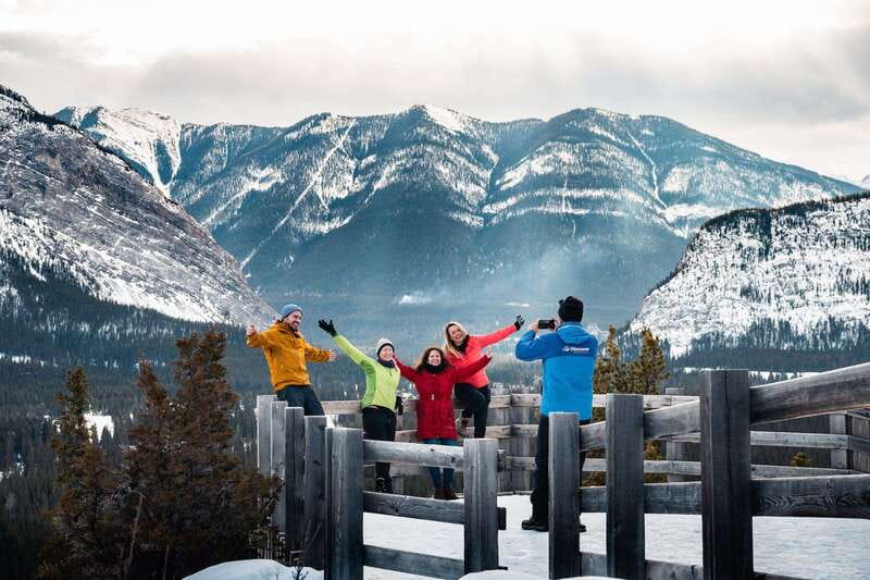 Banff: Wildlife and Sightseeing Minibus Tour - Pickup details that can save you a morning headache