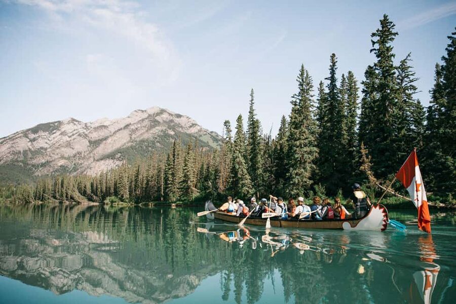 Banff: Wildlife on the Bow River Big Canoe Tour - The return trip and the best viewing moments