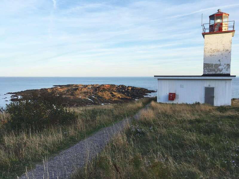 Bay of Fundy Tour by Mini Van - Carleton Martello Tower in a short visit