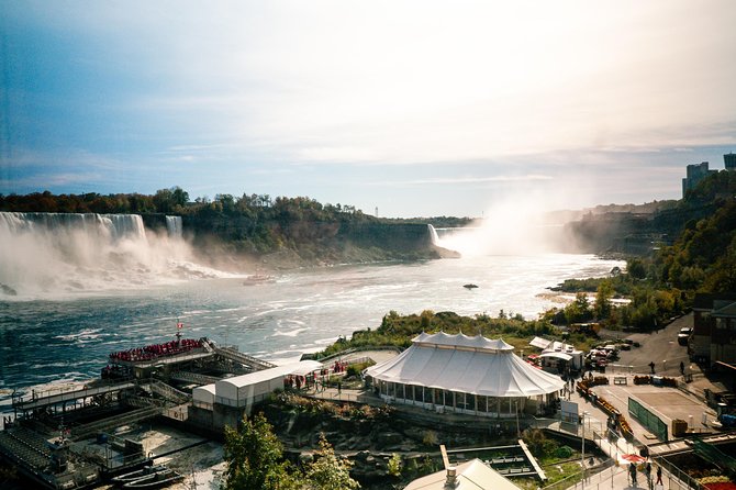 Best of Niagara Falls Canada Premium Tour: Behind Falls and Boat - Why the three-angle plan works