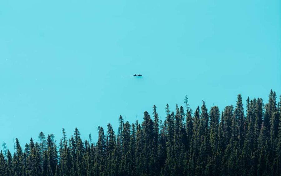 Bestseller from Canmore/Banff: Lake Louise Adventure - The Small Drawbacks to Keep in Mind