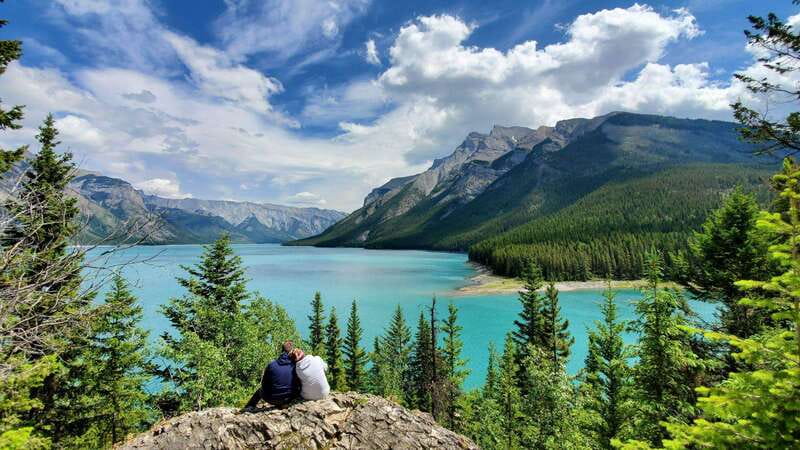 Calgary: 2-Day Banff National Park Highlights Summer Tour - The Icefields Parkway: Bow Lake and Peyto Lake