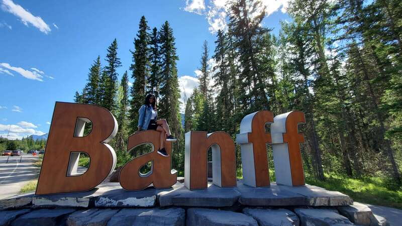 Calgary: 2-Day Banff National Park Highlights Summer Tour - Day one: Lake Minnewanka, Banff, and Johnston Canyon