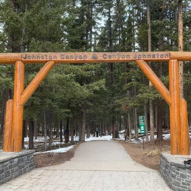 Calgary: 3-Day Lake Louise, Moraine, Emerald, Yoho, Icefield - Guides, vehicles, and day-to-day organization