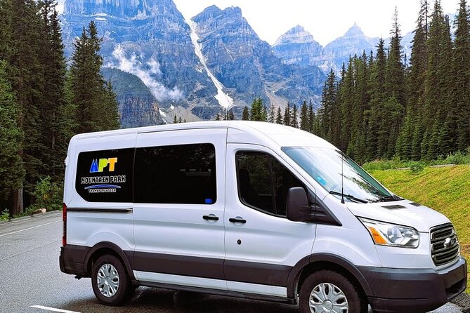 Calgary Airport Shuttle to Banff & Lake Louise - Finding the shuttle at Calgary International Airport