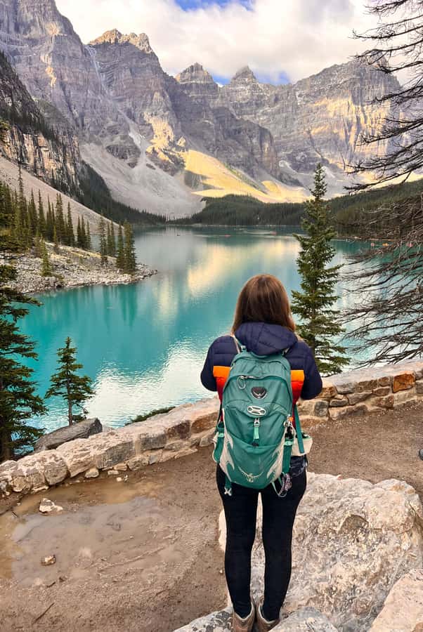Calgary, Banff: Lake louise , Moraine ,Emerald Lake day Tour - What the $40 price really buys you