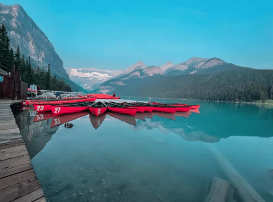Calgary/Banff: Lake Louise, Moraine & Johnston Canyon Trip - What the shuttle day feels like
