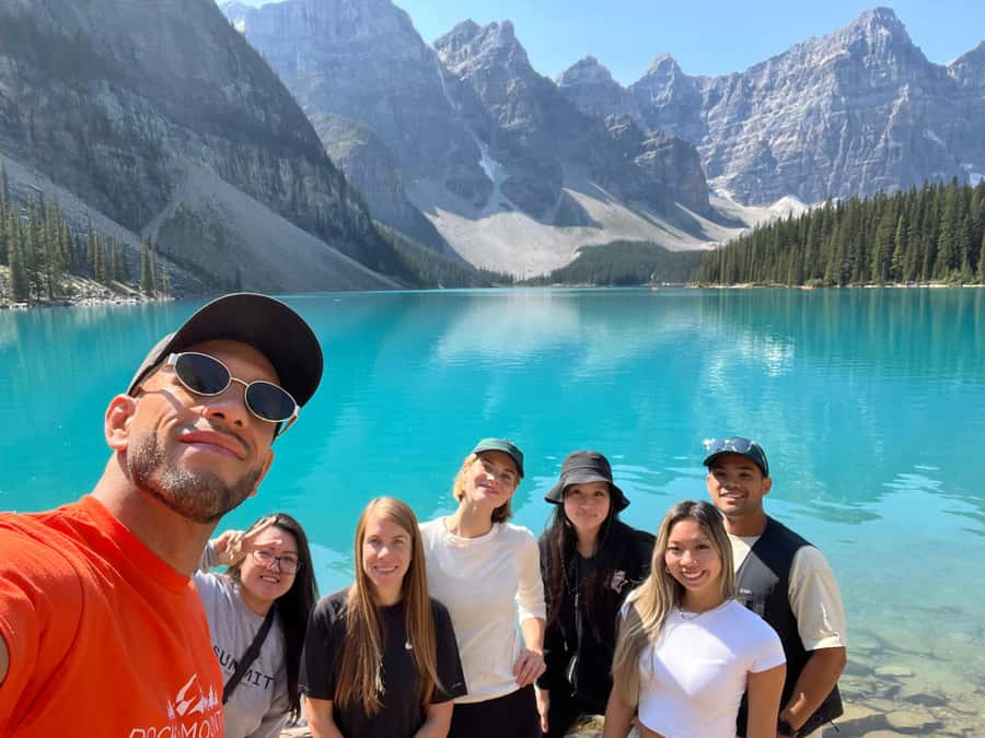 Calgary/Canmore: Banff National Park & Lake Louise Day Trip - The guide can make or break the day