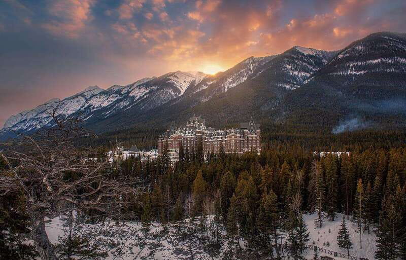 Calgary/Canmore: Lake Louise, Moraine Lake, & Banff Day Tour - Why this tour solves a real Banff problem