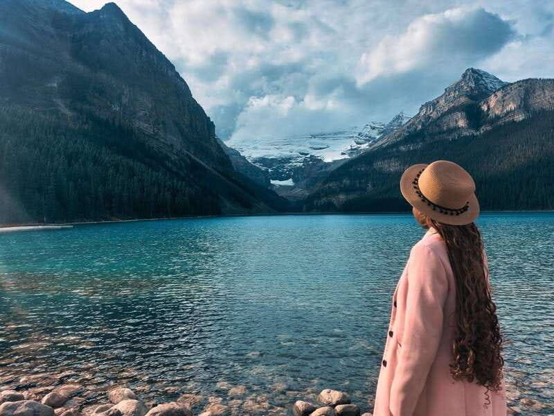 Calgary/Canmore: Lake Louise, Moraine Lake, & Banff Day Tour - Banff, Vermilion Lakes, and the final viewpoints