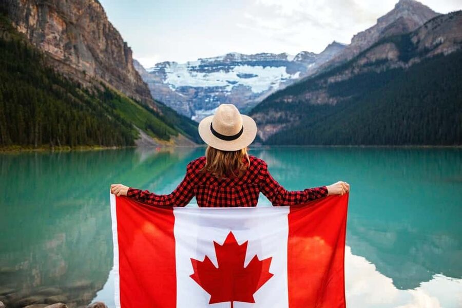 Calgary/Canmore: Lake Louise, Moraine Lake, & Banff Day Tour - Starting from Calgary, Canmore, or Banff