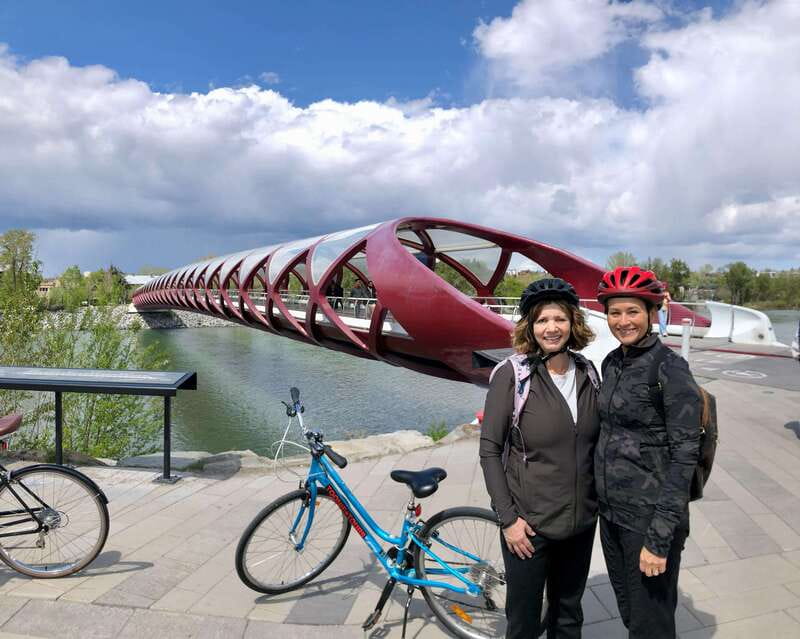 Calgary: City Bike Tour, Highlights and Bow River - Starting downtown with the right expectations