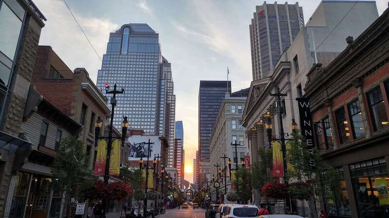 Calgary Downtown: 2-Hour Introductory Walking Tour - Historic buildings and their survival stories