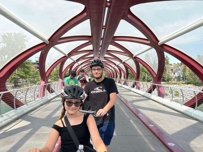 Calgary: E-Scooter City Highlights Tour - Who should book this experience?